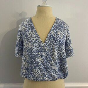 ASTR the label - blue and white crossover t-shirt